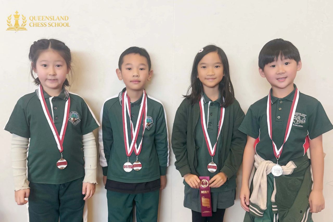 Young chess players representing Warrigal Road State School